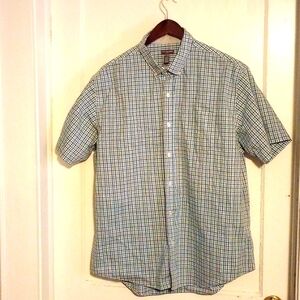 Van Heusen Short Sleeve Button Up XL